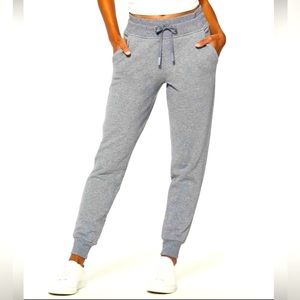 Lululemon jogger size 2